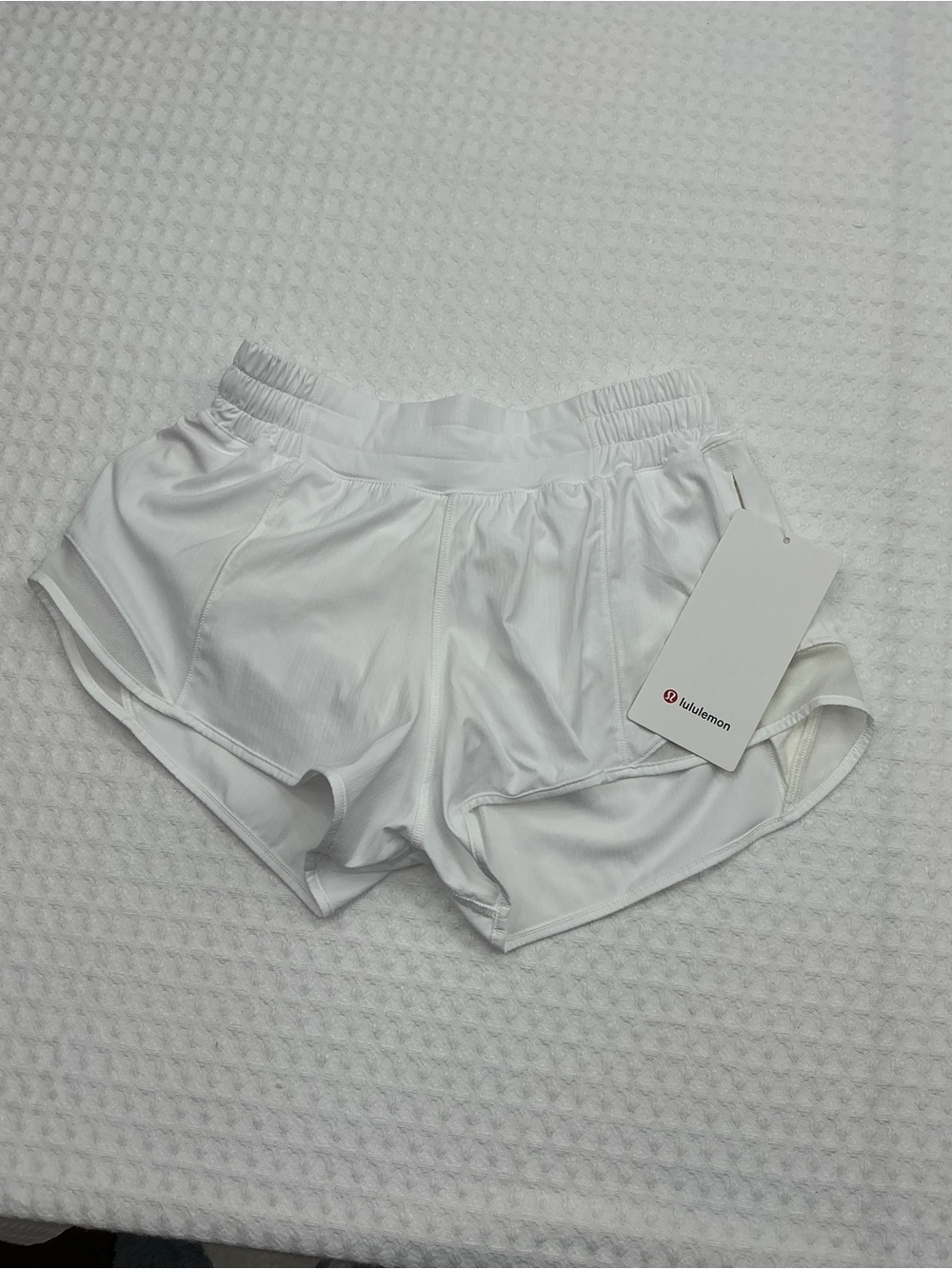 Lululemon hotty hot 2.5” lined